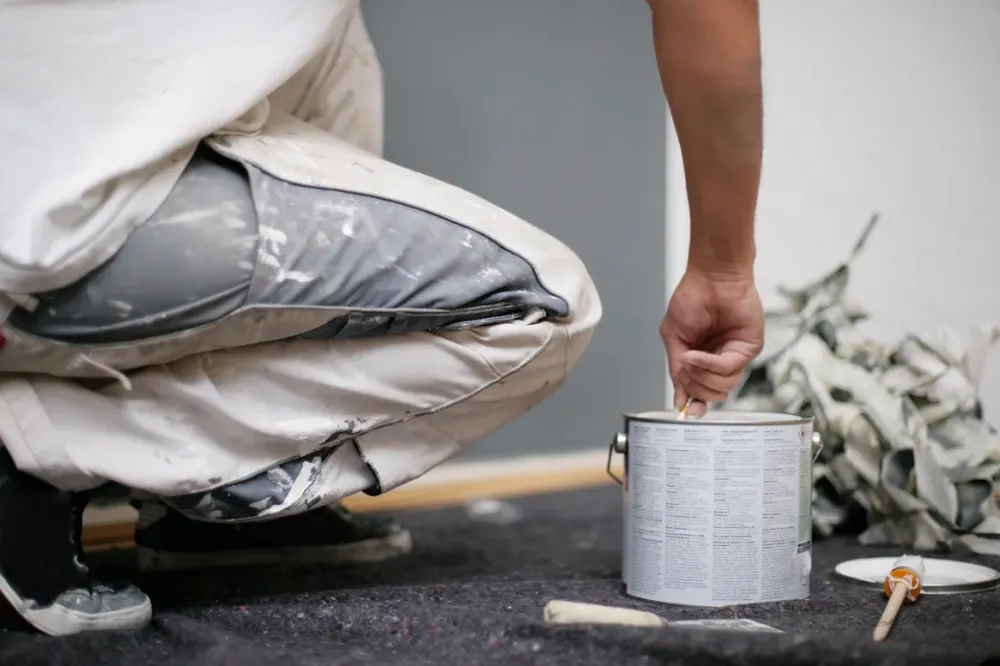 Pot de peinture